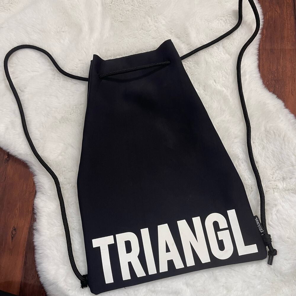 Triangl Neoprene‎ Drawstring Bag Black